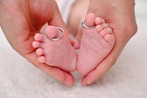 赤壁孕妇侧躺正确姿势